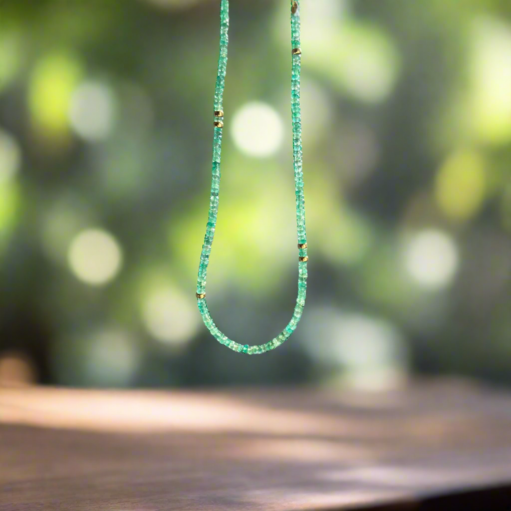 Emeralds beaded necklace