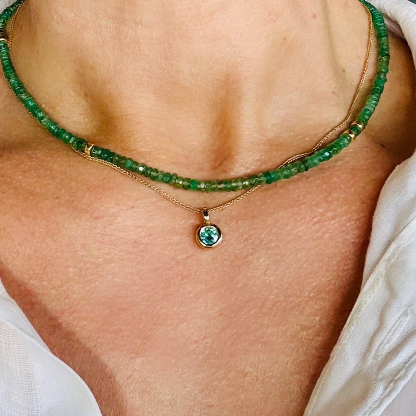 Emeralds beaded necklace