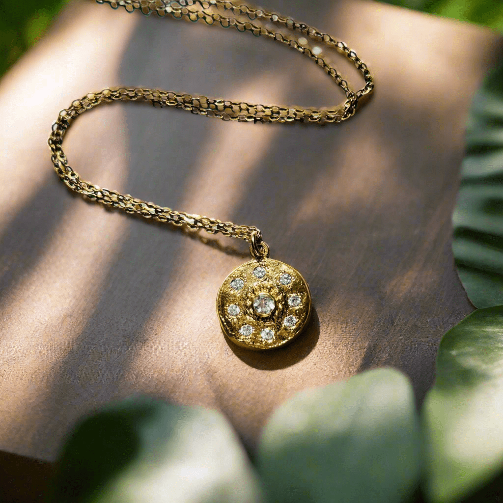 Gold Medallion necklace - BKBLondon
