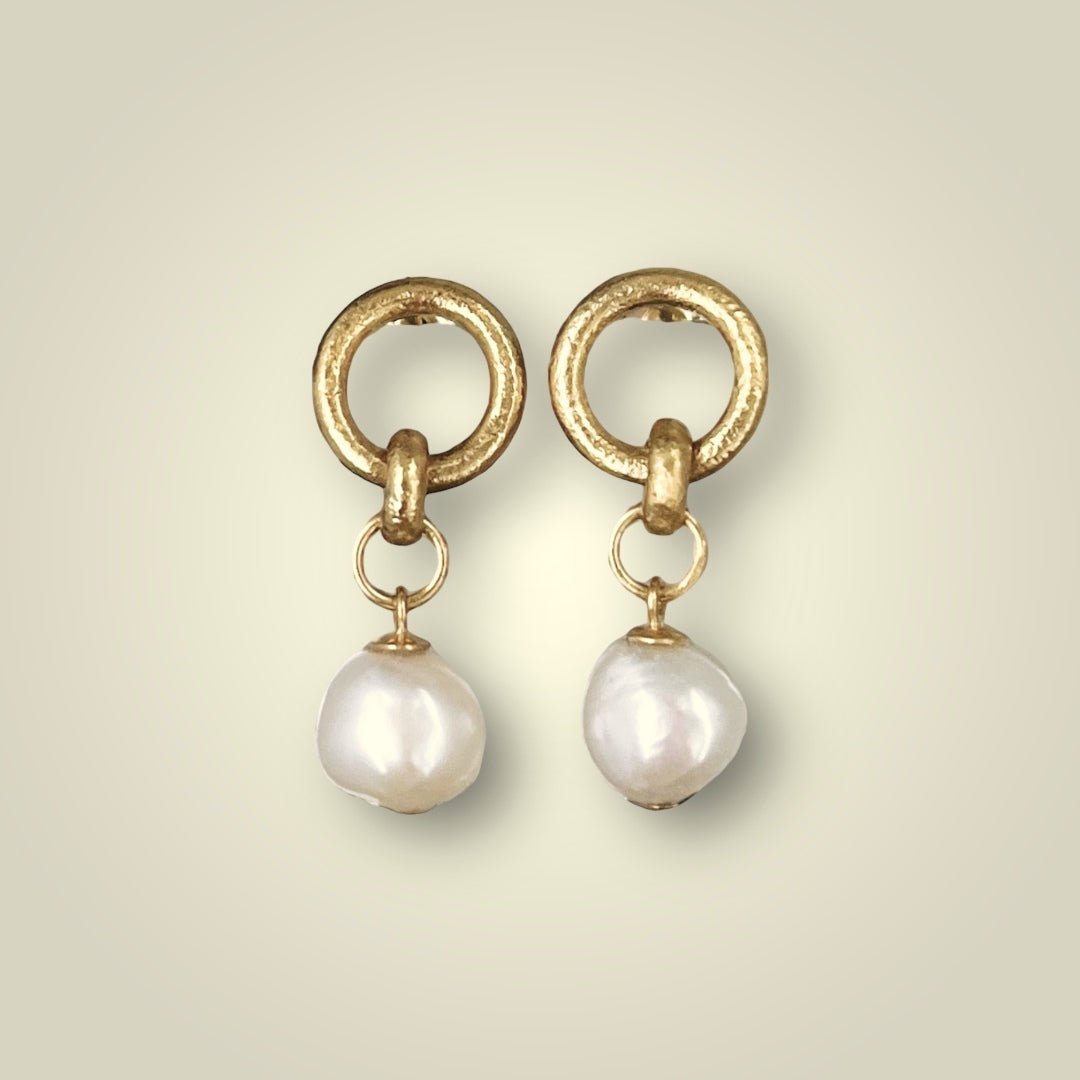 Linked pearls drop earrings - BKBLondon