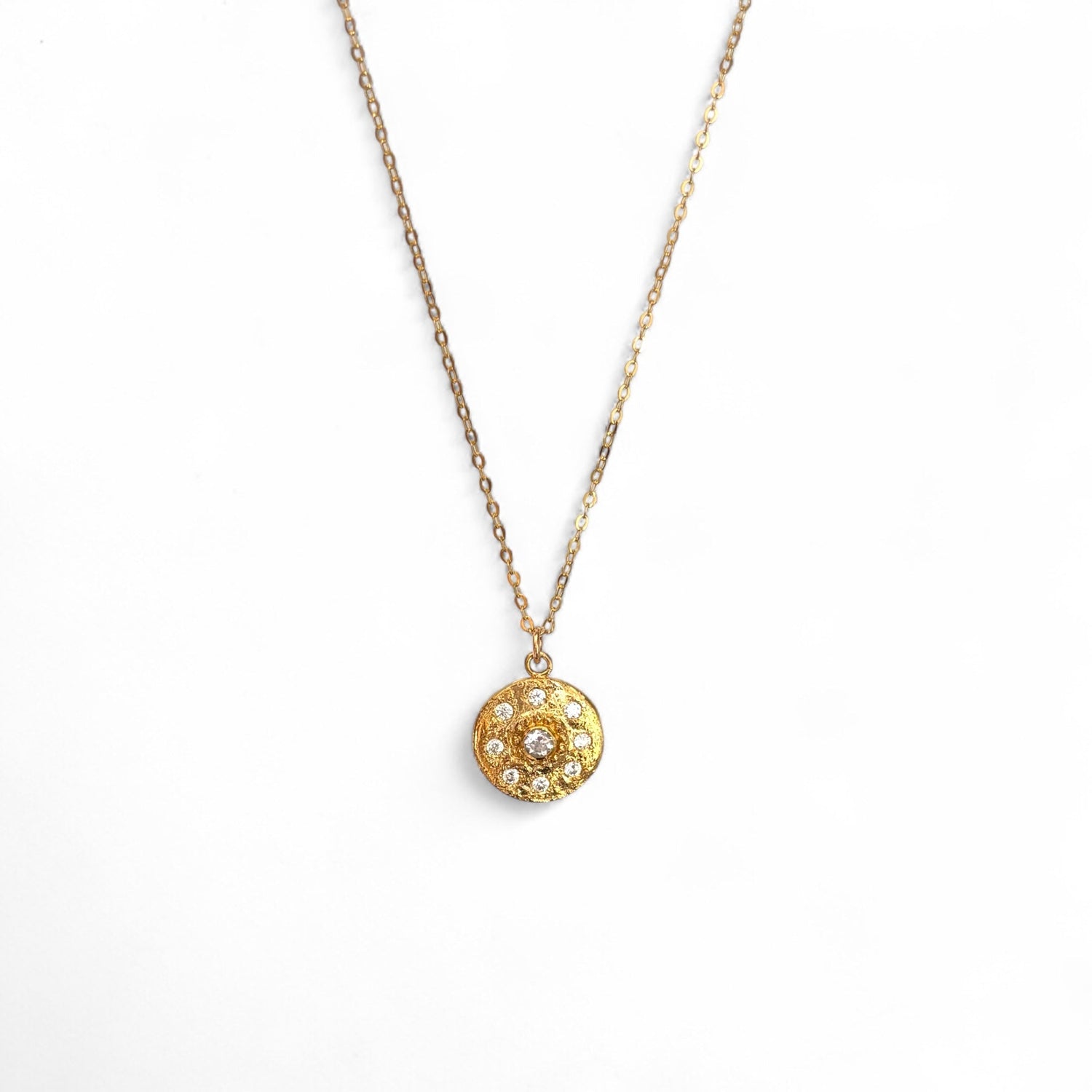 Gold Medallion necklace - BKBLondon