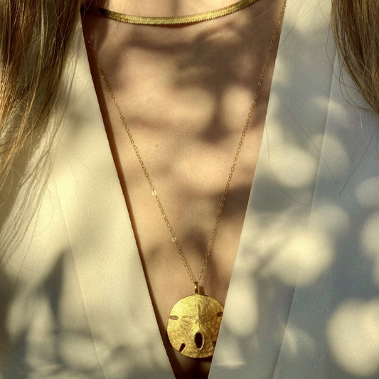 Small Sand Dollar Necklace - BKBLondon