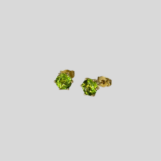 Gold Peridot stud earrings 