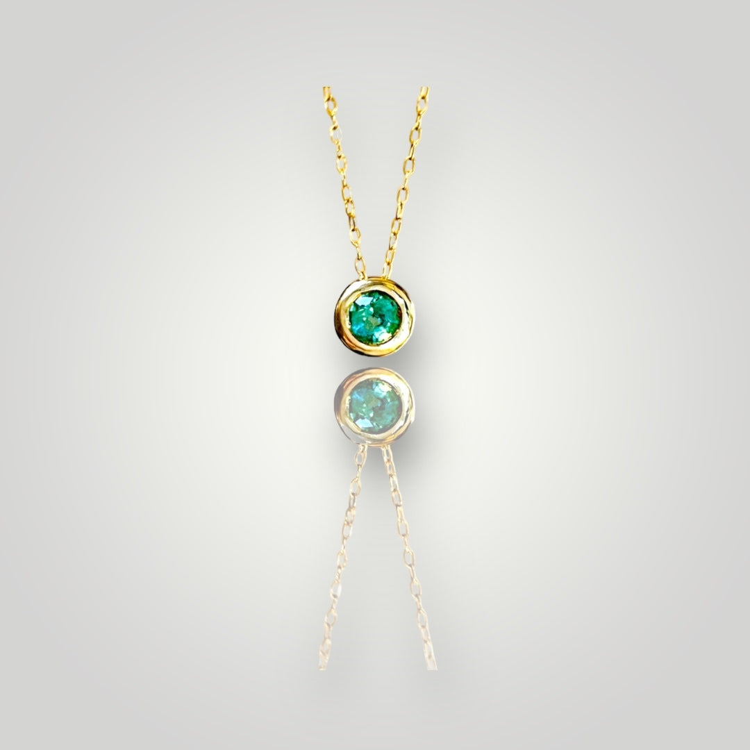 Emerald solitaire necklace