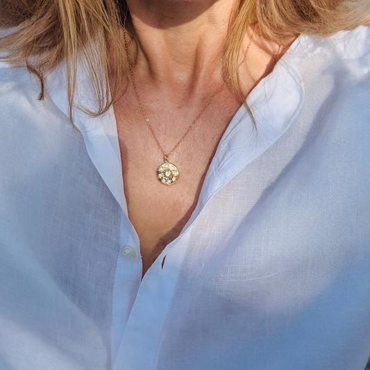 Gold Medallion necklace - BKBLondon